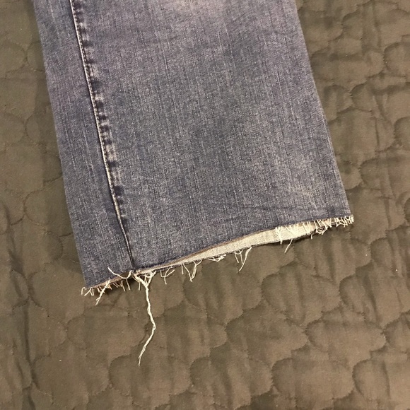 Daily Ritual Women's Relaxed Fit Wide-Leg Crop Jean - Picture 5 of 7